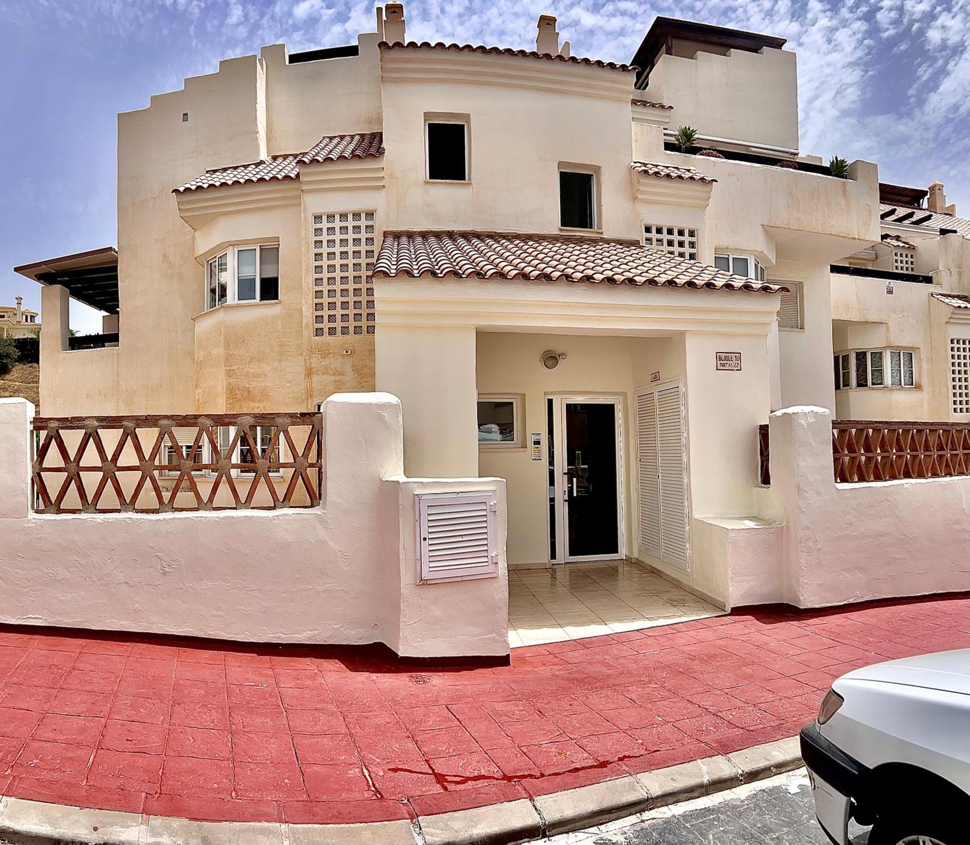 Apartamento Beautiful With Pools, Playground And Paddle Tennis - Family Friendly And Near Vithas Hospital - Free Parking In Garage