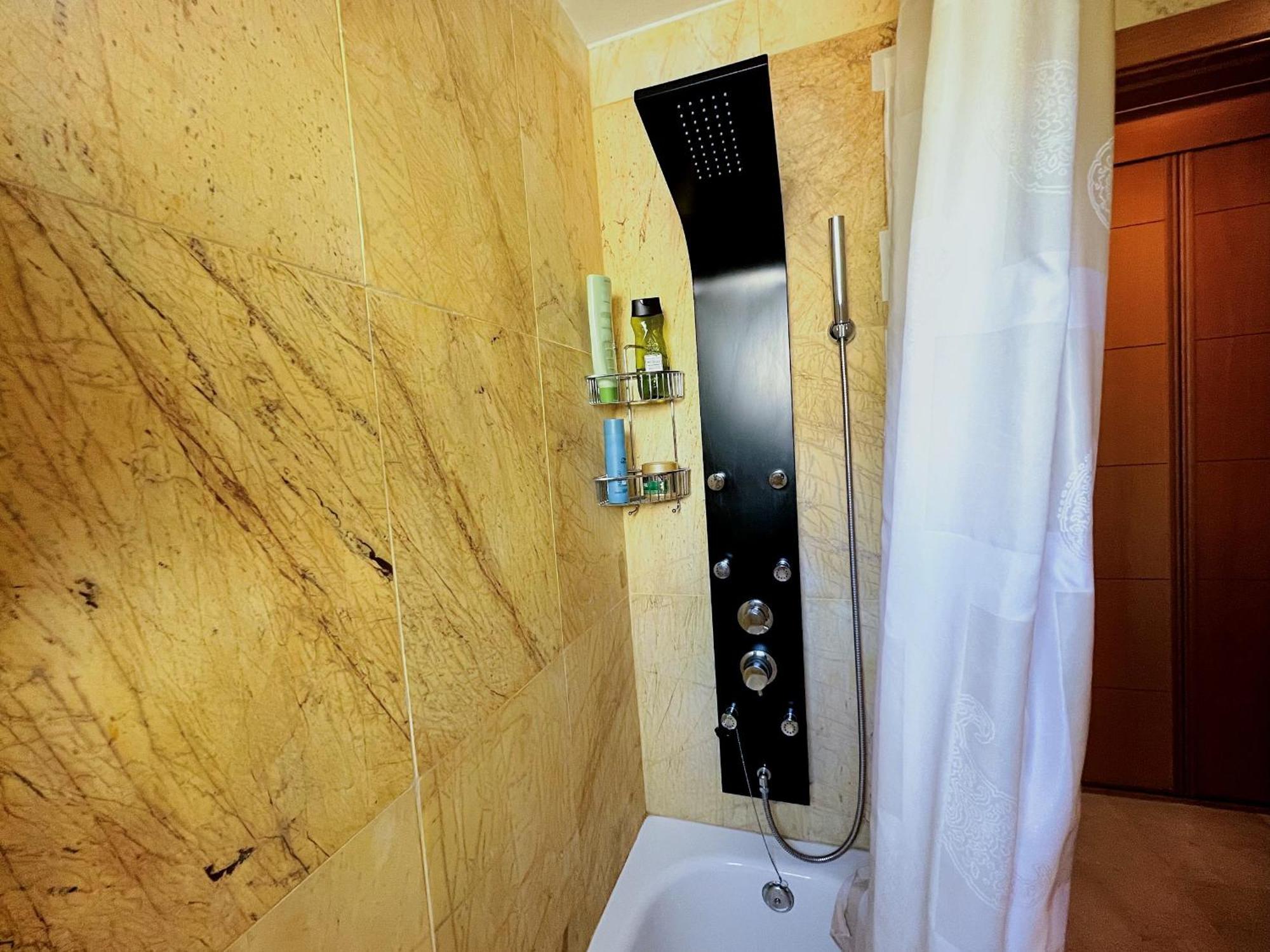 Apartamento Beautiful With Pools, Playground And Paddle Tennis - Family Friendly And Near Vithas Hospital - Free Parking In Garage *